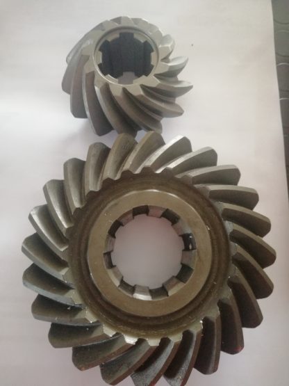 COPPIA CONICA PIGNONE E CORONA SCATOLA  GRUPPO  PER ROTOPRESSA SUPERTINO SP 1500 ORIGINALI