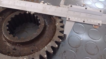INGRANAGGIO CAMBIO MOTOFALCIATRICE BCS 622 -DENTI 39-GOLE 19 USATO - immagine 2