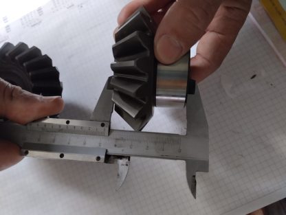 20230147.0 COPPIA INGRANAGGI CONICI FALCIATRICE KRONE - immagine 3